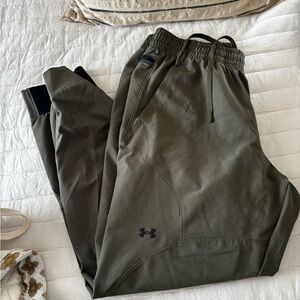 Under Armour Women’s Dark Green Joggers
